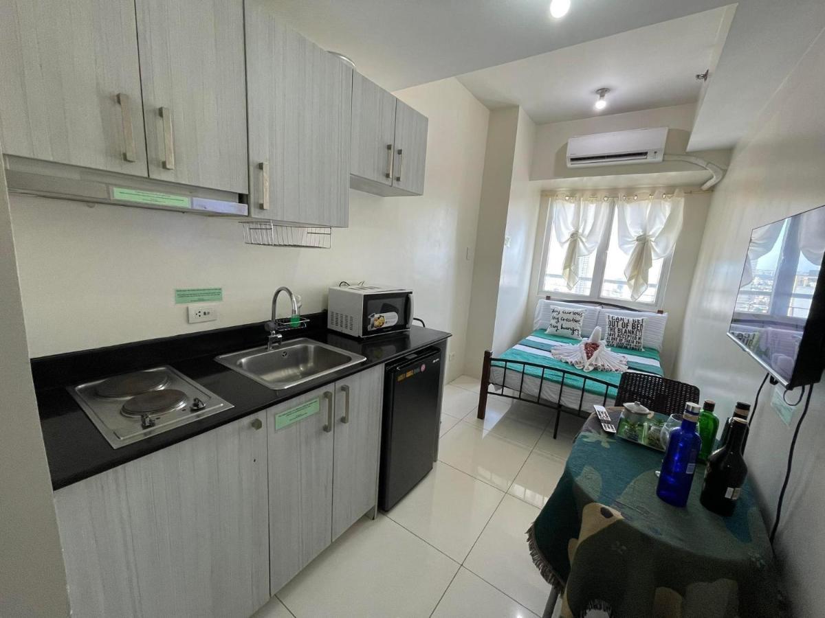 Stays At Green Residences 1 Studio Room Couples Bed With Complimentary Breakfast For 2 马尼拉 外观 照片