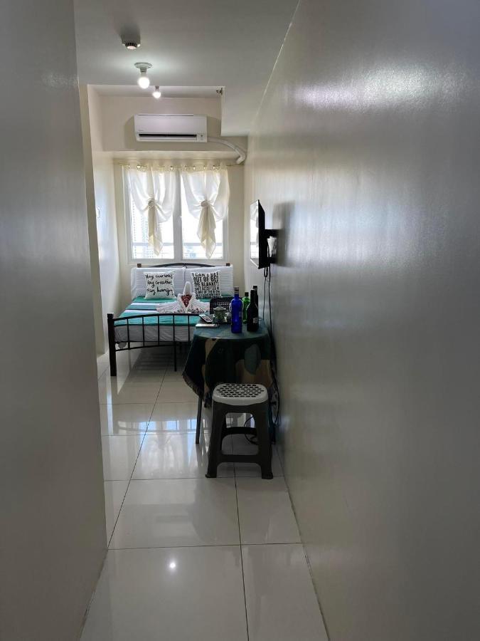 Stays At Green Residences 1 Studio Room Couples Bed With Complimentary Breakfast For 2 马尼拉 外观 照片