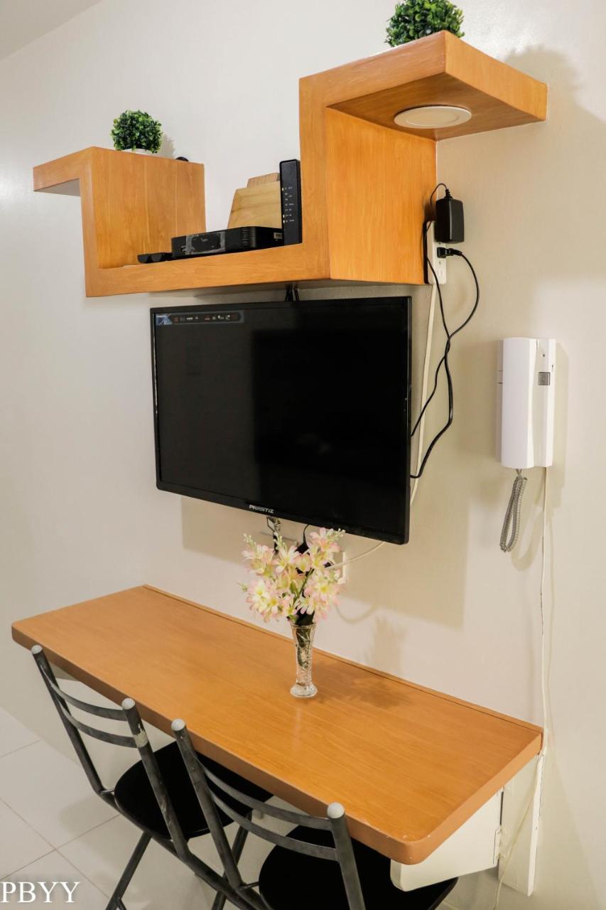 Stays At Green Residences 1 Studio Room Couples Bed With Complimentary Breakfast For 2 马尼拉 外观 照片